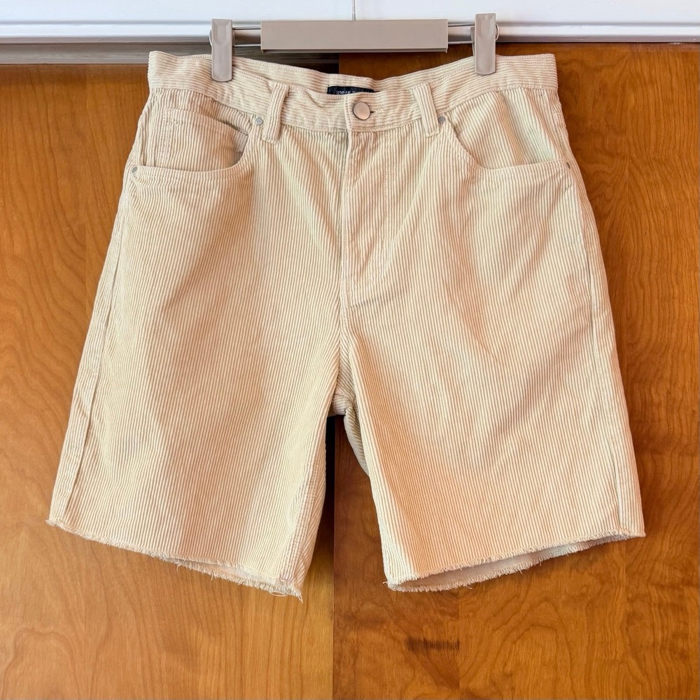 Urban Outfitters Corduroy Cutoff Dad Shorts Cream Men's size 30 Casual